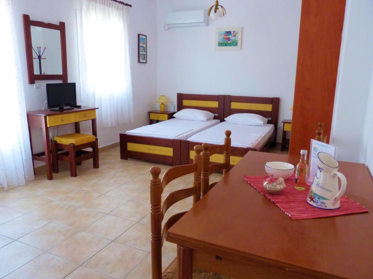 Ioli Apartments Alopronia Esterno foto