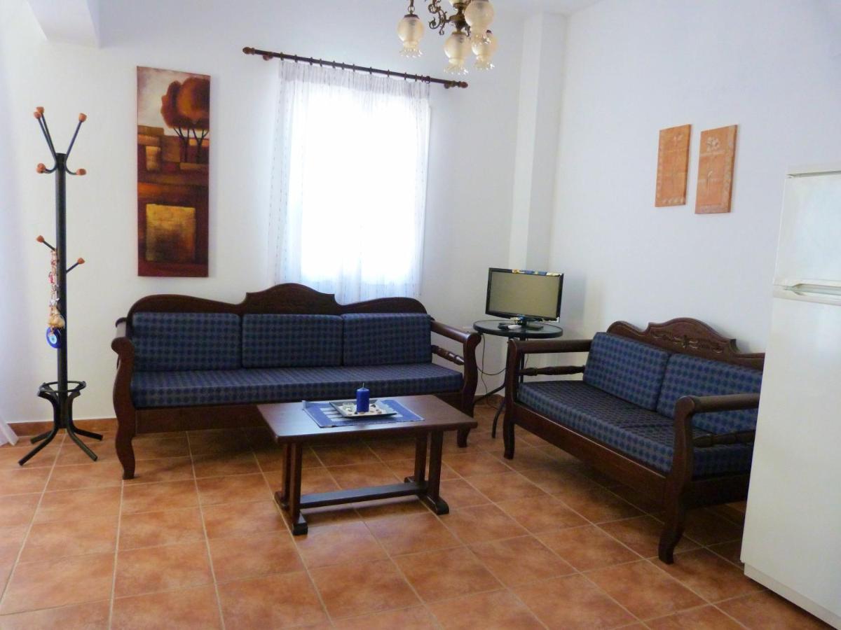 Ioli Apartments Alopronia Esterno foto
