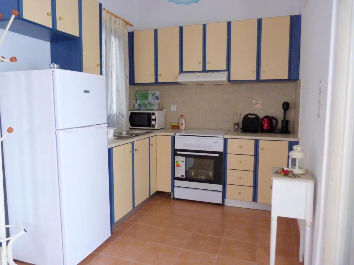 Ioli Apartments Alopronia Esterno foto