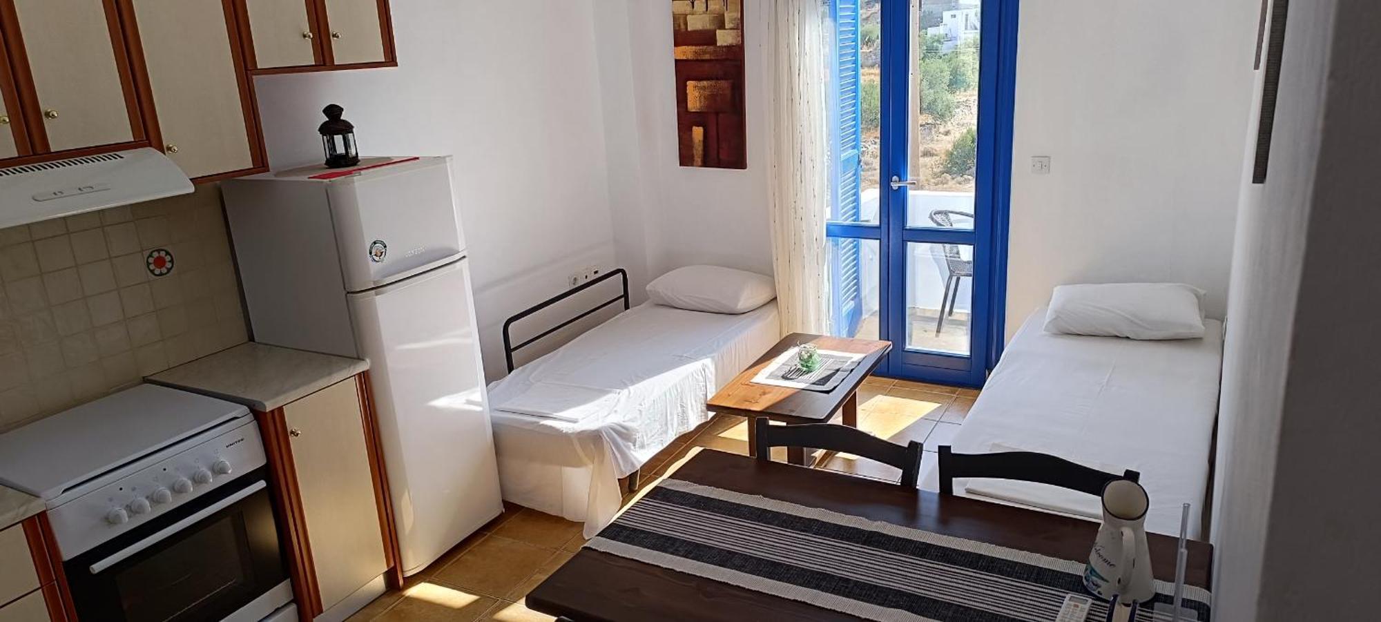 Ioli Apartments Alopronia Esterno foto